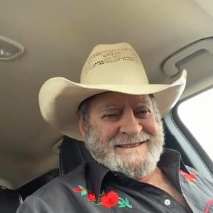 Meet your Posher, Louis